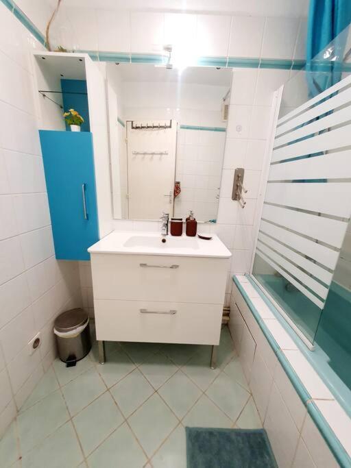 Appartement Avec 3 Chambres 80M2 Plein Sud Marignane Exteriér fotografie