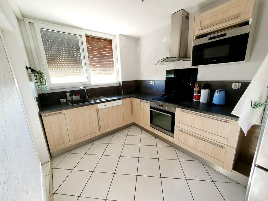 Appartement Avec 3 Chambres 80M2 Plein Sud Marignane Exteriér fotografie